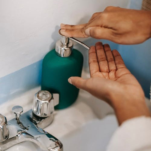 3 Tips to Prevent Your Hands from Drying During the Colder Months
